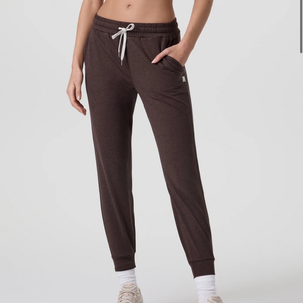 Vuori Dark Brown Joggers with Drawstring